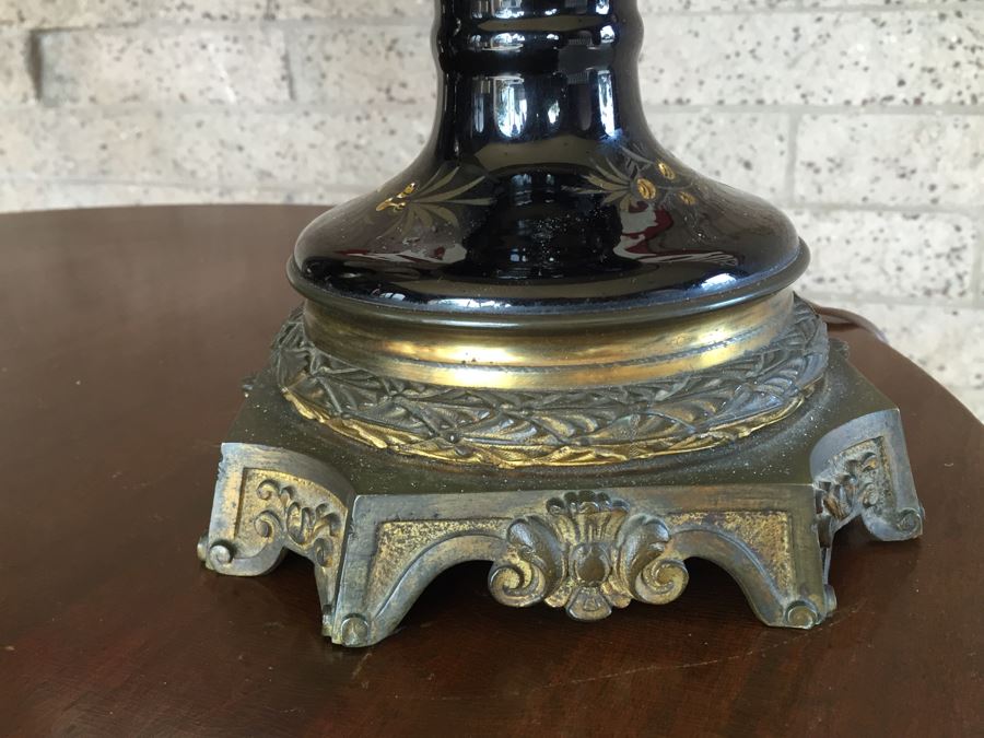 Antique Pair Of Exquisite Black Chinese Lamps With Mother Of Pearl Inlay [Photo 32]