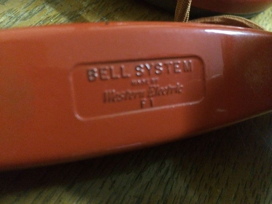 Bell Systems Western Electric F1 Rotary Phone Metal in Red [Photo 4]