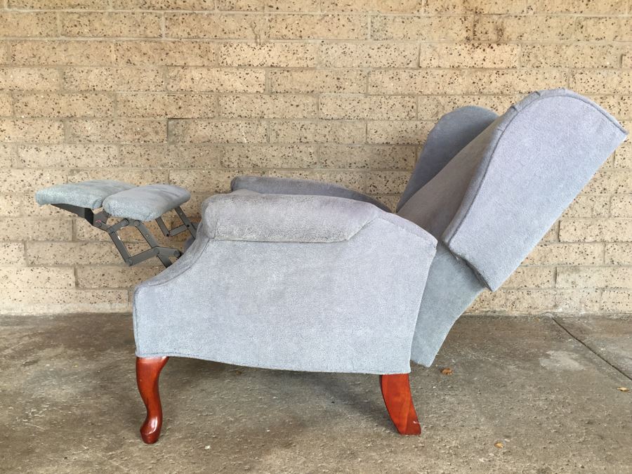 LANE Furniture Wingback Recliner Armchair [Photo 3]