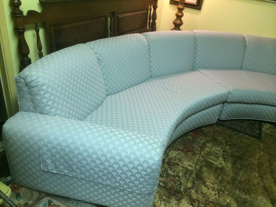 Semi-Circular 2-Piece Sofa on Casters [Photo 2]