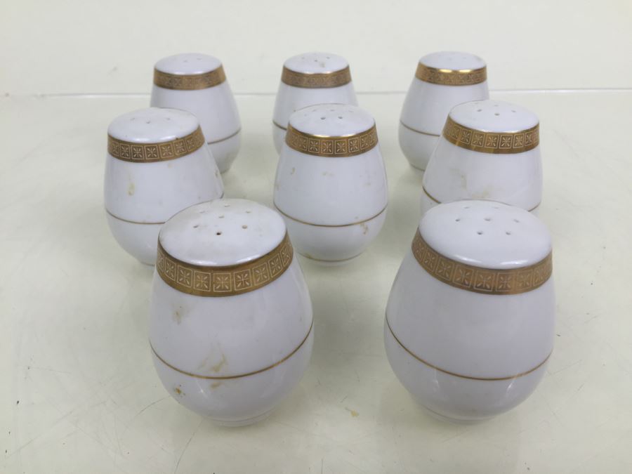 Set Of 8 Salt Shakers