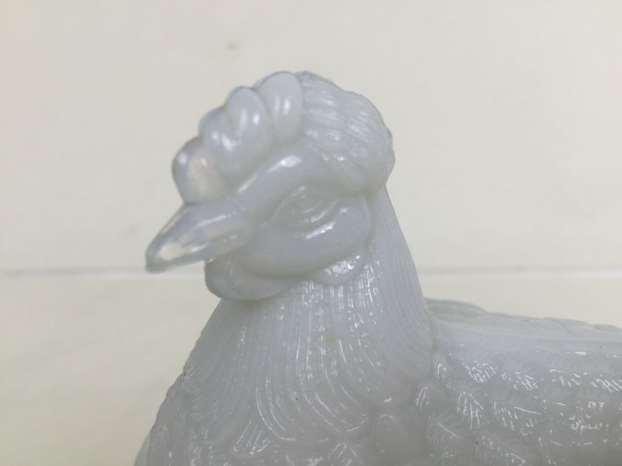 Vallerysthal Opaque French Opalescent Milk Glass Hen on Nest Candy Dish [Photo 7]