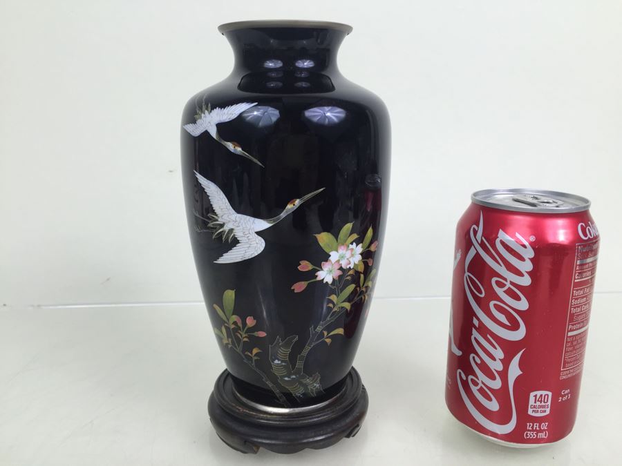 Stunning Signed Japanese SATO Cloisonne Vase With Stand Bird And Floral Motif In Excellent Condition