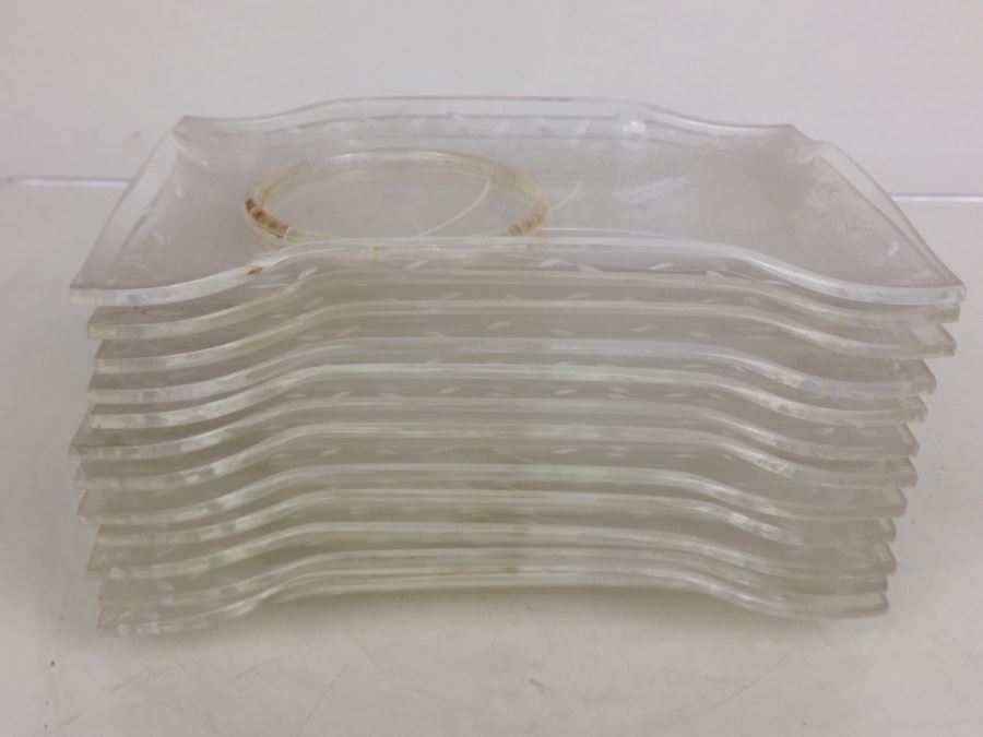 Set Of Lucite Acrylic Wheat Pattern Luncheon Snack Trays [Photo 4]
