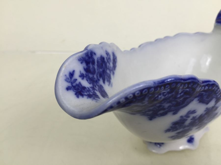 Flow Blue China Lot With Plates & Gravy Boat Featuring Wedgwood And Grindley England [Photo 16]