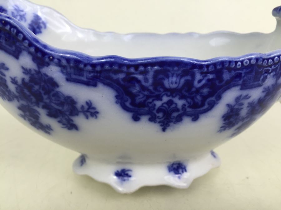 Flow Blue China Lot With Plates & Gravy Boat Featuring Wedgwood And Grindley England [Photo 15]