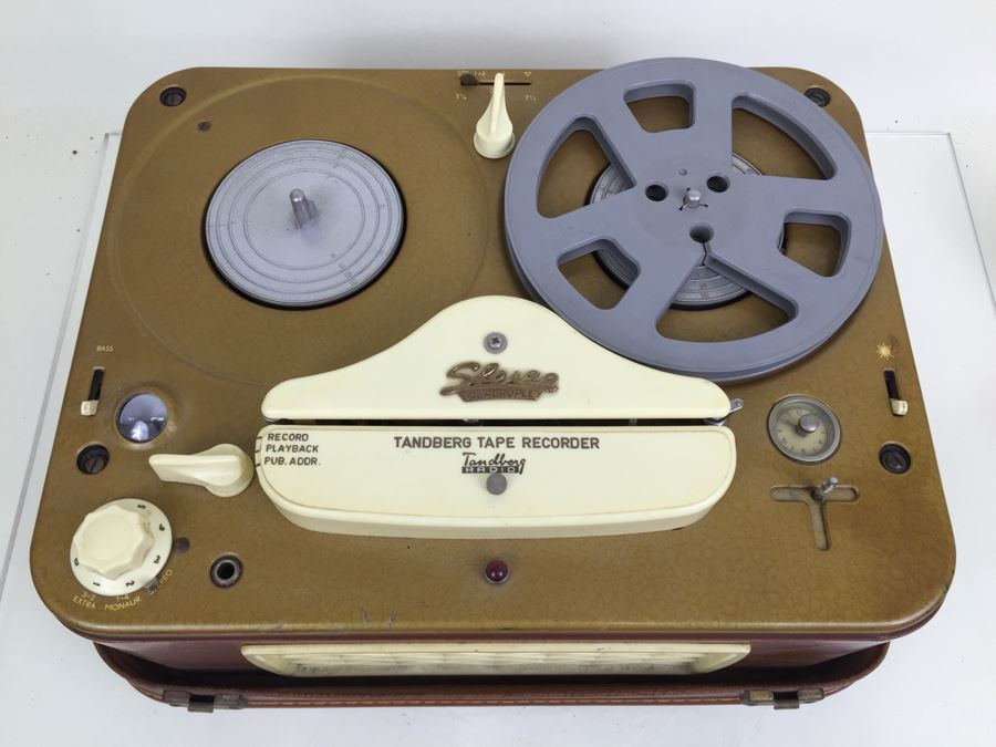 Reel To Reel Tape Recorder Tandbergs RadioFabrikk, A/S, Oslo Model 4F Made In Norway With Carrying Case And Manuals [Photo 2]
