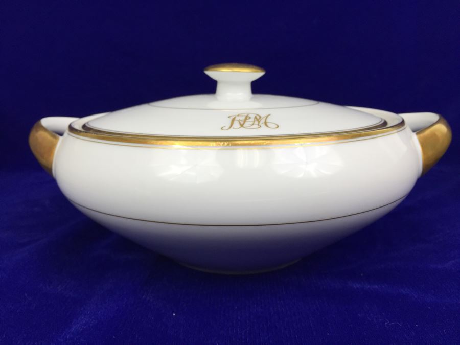 Large China Set Meito China JAPAN Hand Painted White With Gold Rim Monogramed RPM [Photo 27]