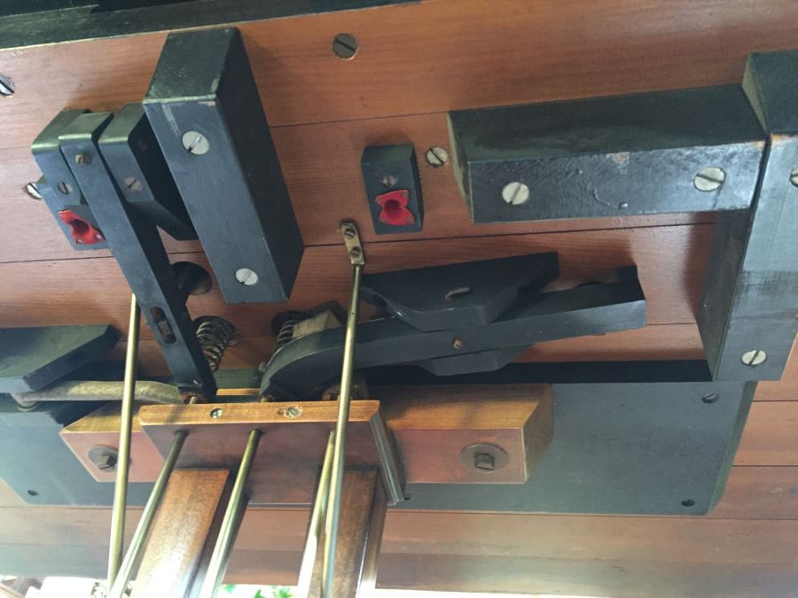 Beautiful Baby Grand Baldwin Piano With Bench Recently Restored [Photo 28]