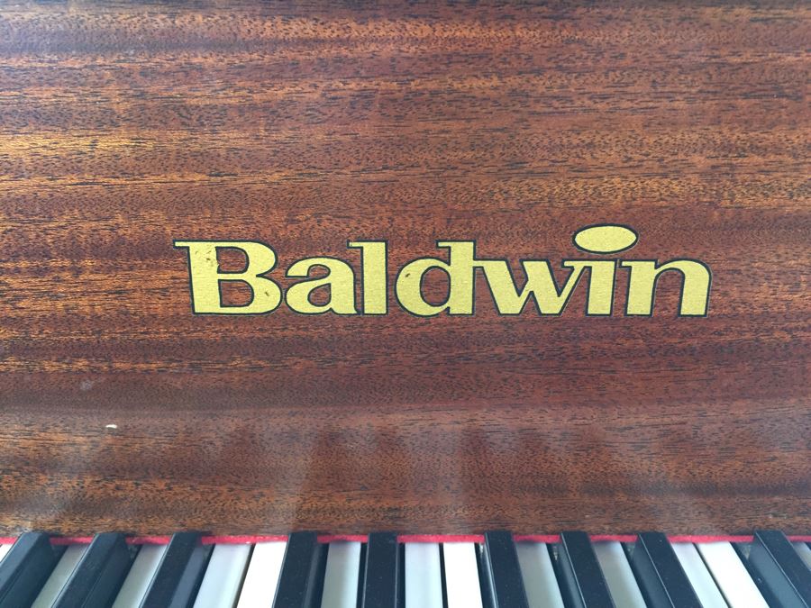 Beautiful Baby Grand Baldwin Piano With Bench Recently Restored [Photo 6]