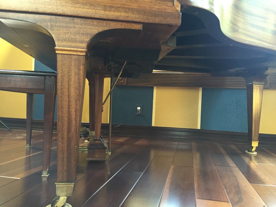 Beautiful Baby Grand Baldwin Piano With Bench Recently Restored [Photo 20]
