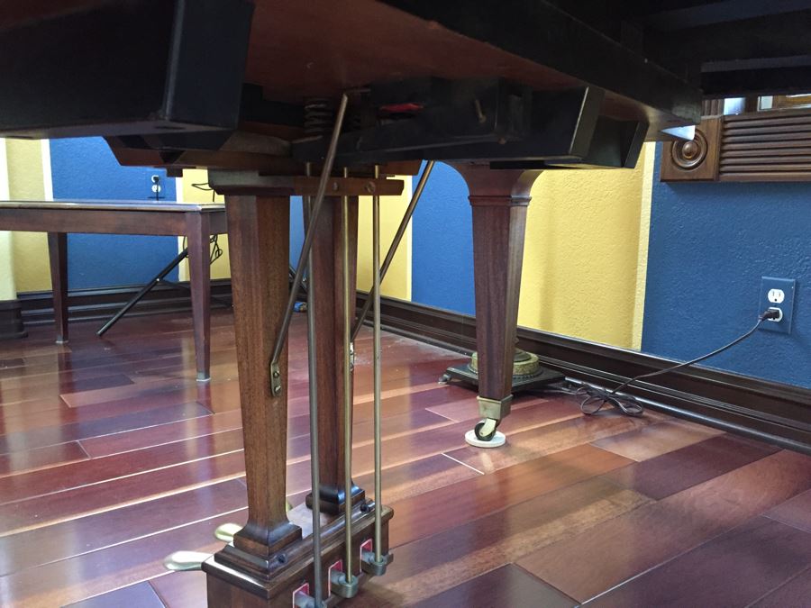 Beautiful Baby Grand Baldwin Piano With Bench Recently Restored [Photo 25]