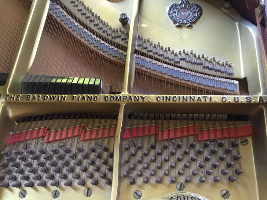 Beautiful Baby Grand Baldwin Piano With Bench Recently Restored [Photo 34]