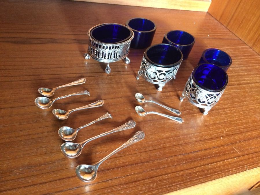 Lot of Vintage Silver Salts Pedestal and Spoons with Extra Blue Glass [Photo 1]