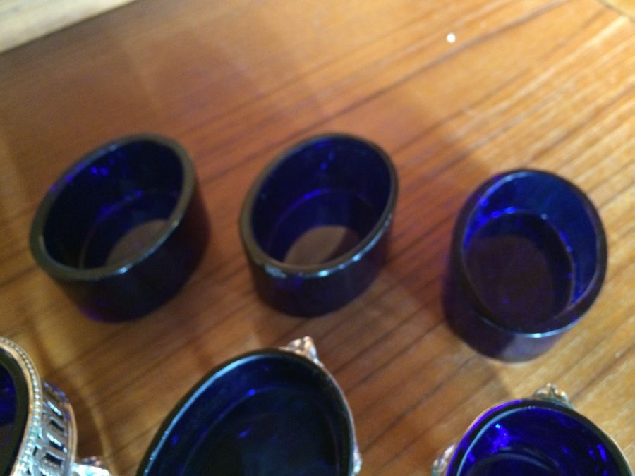 Lot of Vintage Silver Salts Pedestal and Spoons with Extra Blue Glass [Photo 7]