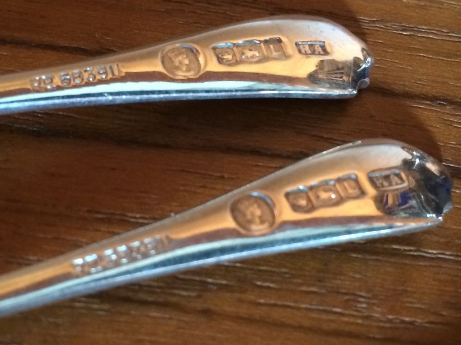 Lot of Vintage Silver Salts Pedestal and Spoons with Extra Blue Glass [Photo 15]