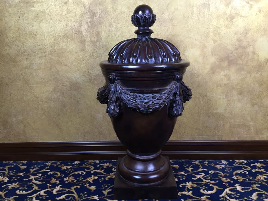 Large Decorative Urn With Top