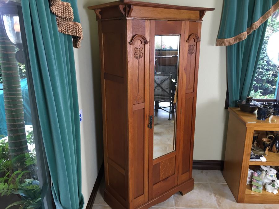 Antique Craftsman Style Armoire [Photo 10]