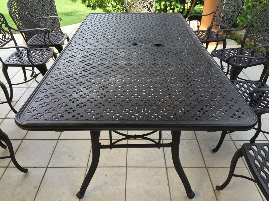 Luxury Quality 'Hanamint' Cast Aluminum Outdoor Black Dining Table With Two Leaves And 12 Chairs Plus Canvas Cover For Patio Furniture [Photo 23]