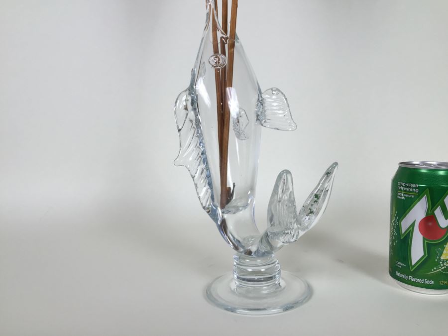 Glass Fish Vase With Artificial Cat's Tail Plants [Photo 3]
