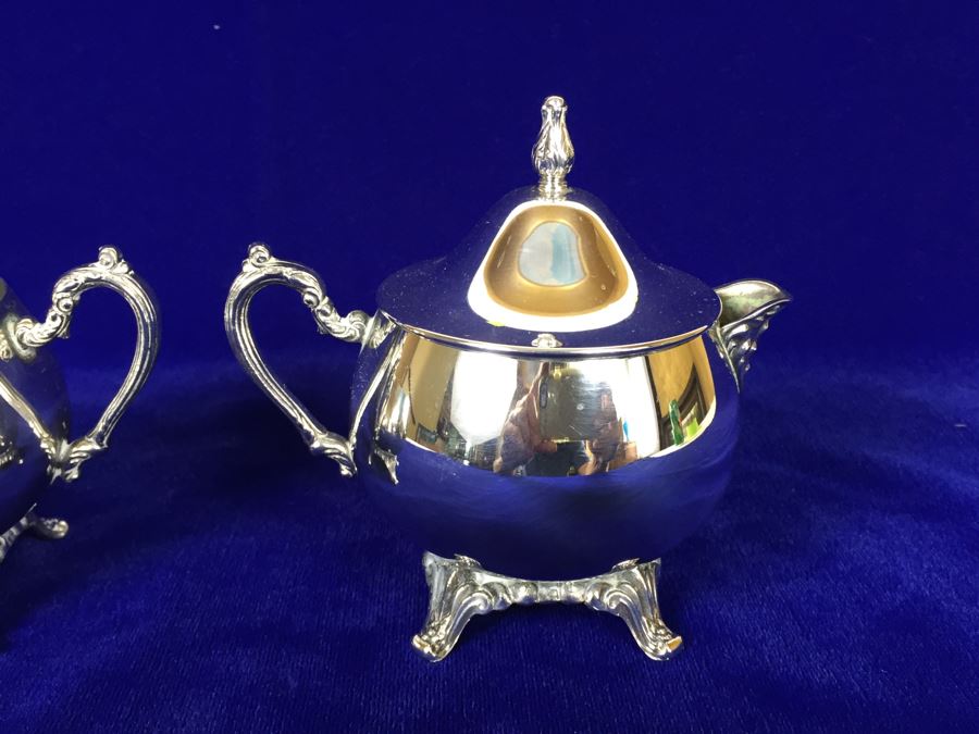 ONEIDA Silverplate Footed Coffee Pot With Creamer, Sugar And Serving Tray [Photo 12]