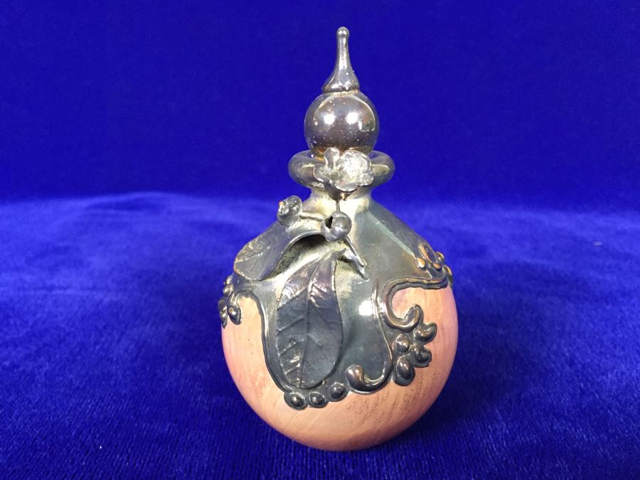 Stunning Blown Glass Perfume Bottle With Sterling Silver Overlay [Photo 3]