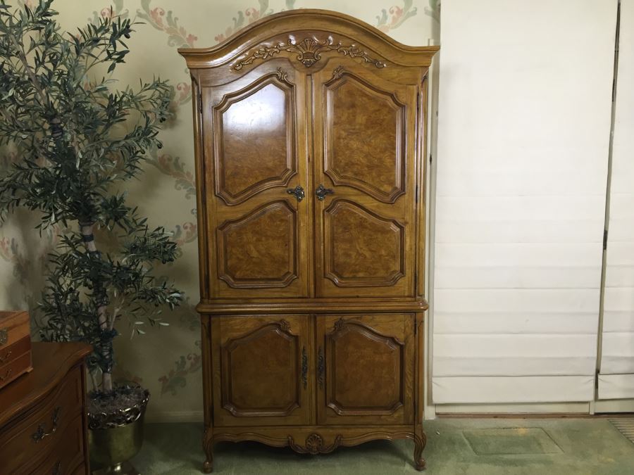 Nice Thomasville Armoire Dresser [Photo 4]