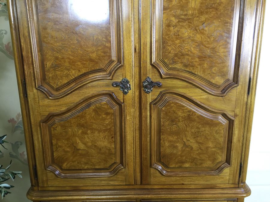 Nice Thomasville Armoire Dresser [Photo 6]