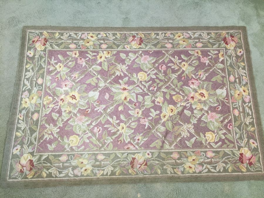 Hand Hooked Rose Motif Rug Goes Great With Shabby Chic Furniture [Photo 4]