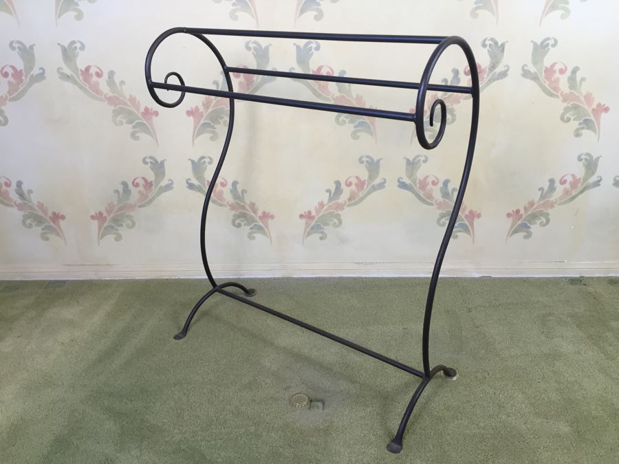 Wrought Iron Quilt Stand [Photo 2]