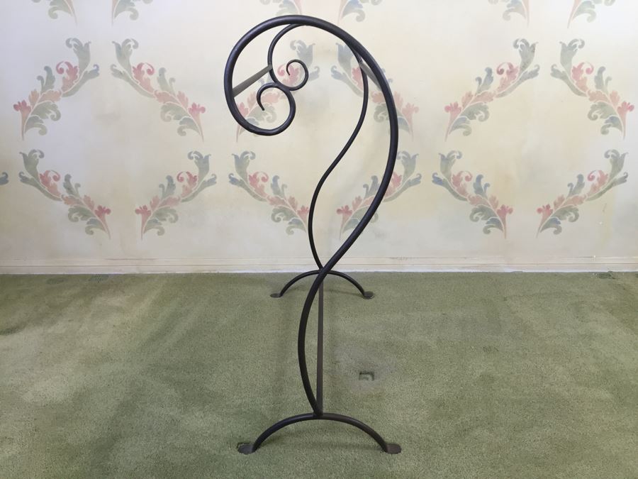 Wrought Iron Quilt Stand [Photo 5]