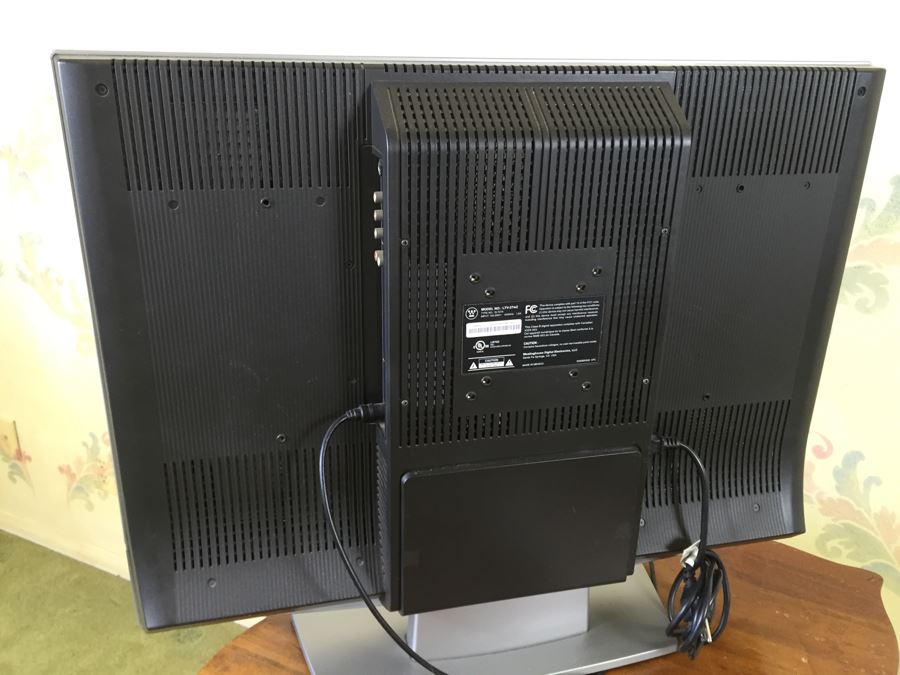 Westinghouse 27' Flat Screen TV Model LTV-27w2 And SONY DVD Player/VCR SLV-D370P [Photo 11]