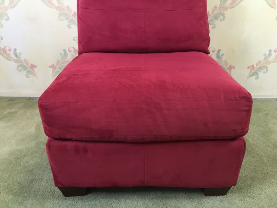 Maroon Red Chair [Photo 5]