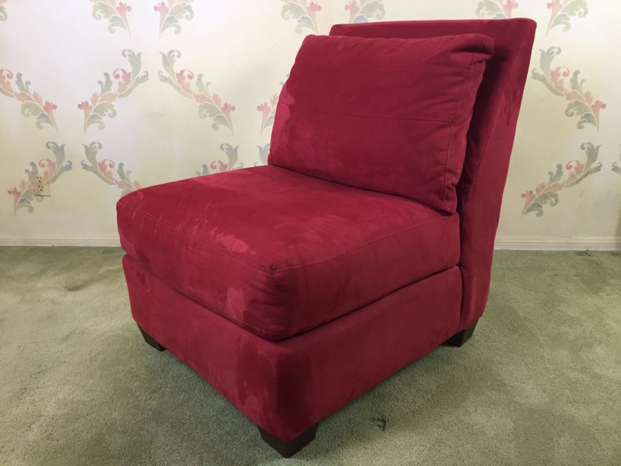 Maroon Red Chair [Photo 2]
