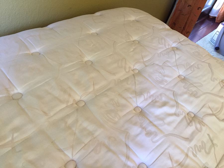 King Size Conforma Back Supporter Mattress, Box Springs And Metal Bed Frame [Photo 10]