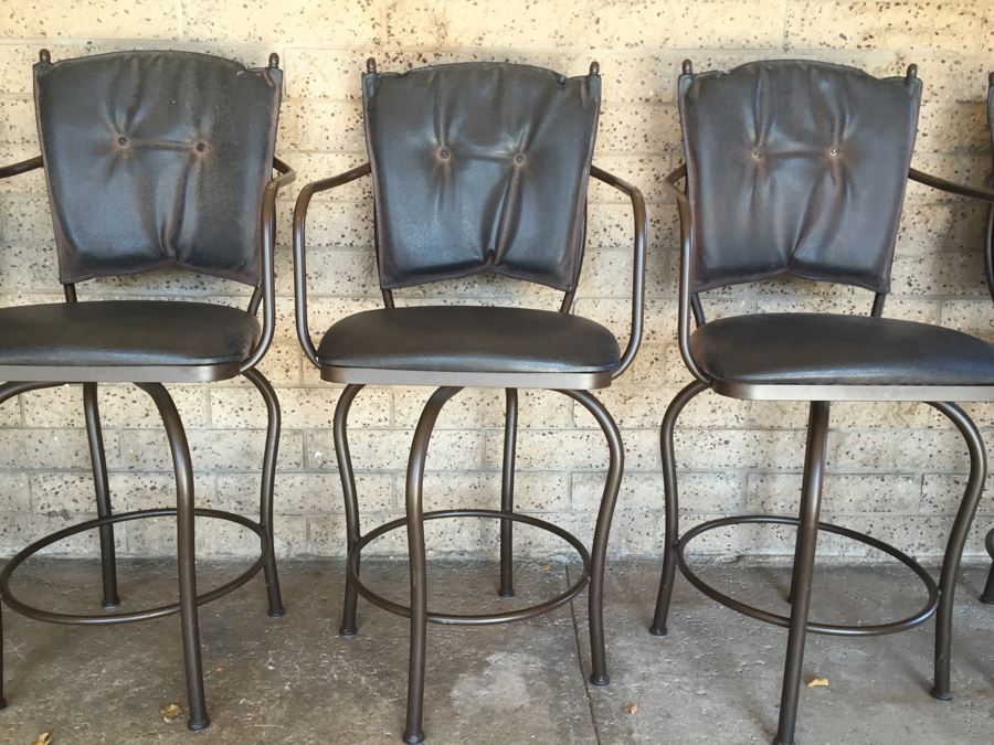 Set Of 5 Bar Stools [Photo 5]