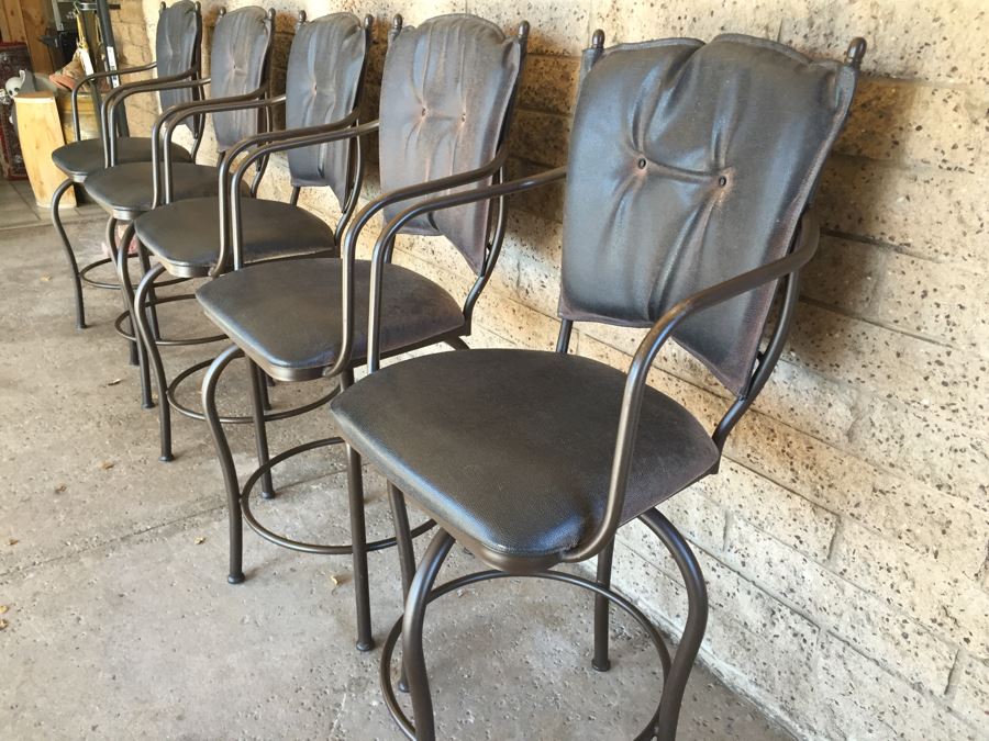 Set Of 5 Bar Stools [Photo 2]