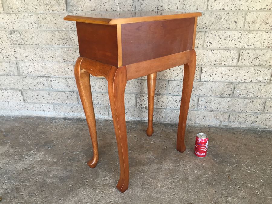 Small Contemporary Table With Drawer [Photo 7]