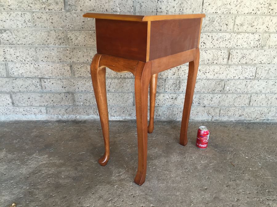 Small Contemporary Table With Drawer [Photo 3]