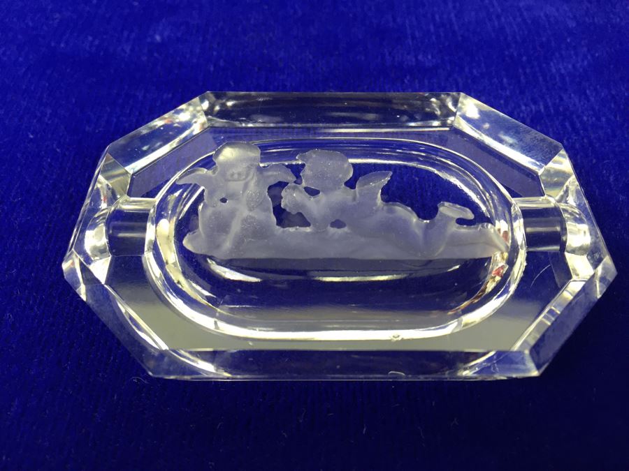 Pair Of Cut Glass Cherub Ashtrays [Photo 7]