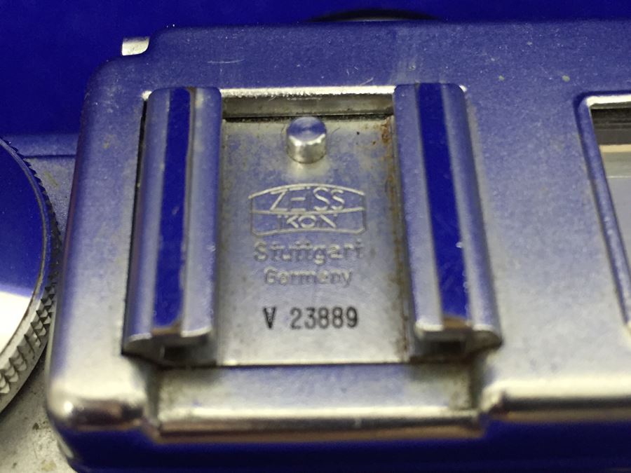 Vintage Contax Camera With Leather Case, Manual And Zeiss Sonnar 50mm Lens [Photo 15]