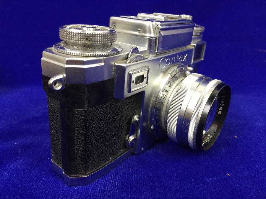 Vintage Contax Camera With Leather Case, Manual And Zeiss Sonnar 50mm Lens [Photo 18]