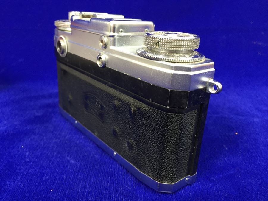 Vintage Contax Camera With Leather Case, Manual And Zeiss Sonnar 50mm Lens [Photo 17]