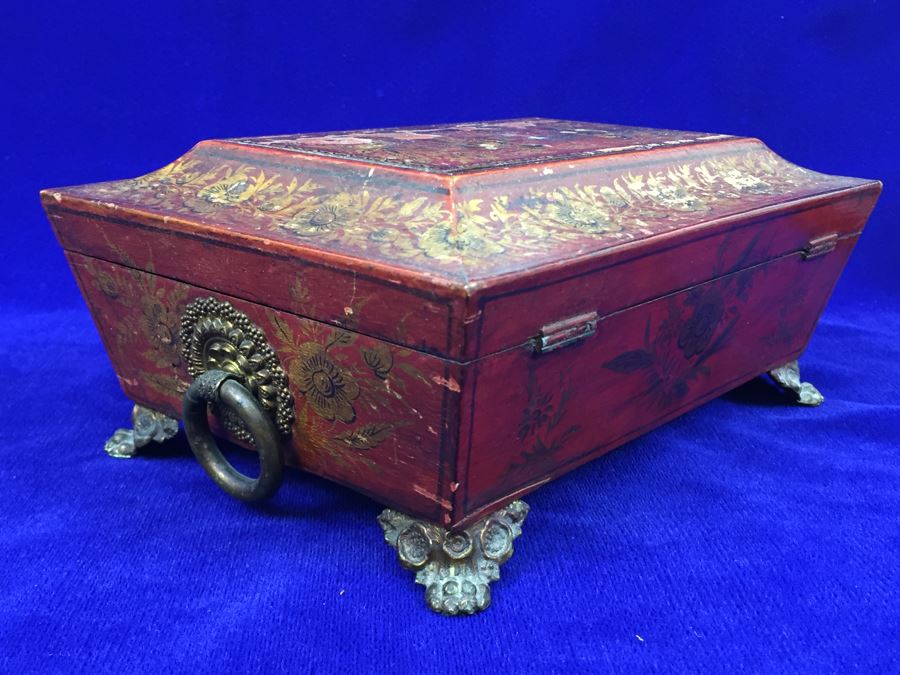 Old Asian Laquer Hand Painted Footed Box Don't Have Key [Photo 16]
