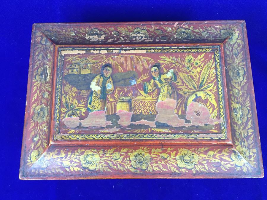 Old Asian Laquer Hand Painted Footed Box Don't Have Key [Photo 2]