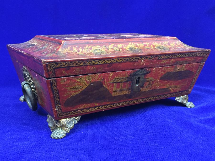 Old Asian Laquer Hand Painted Footed Box Don't Have Key [Photo 3]