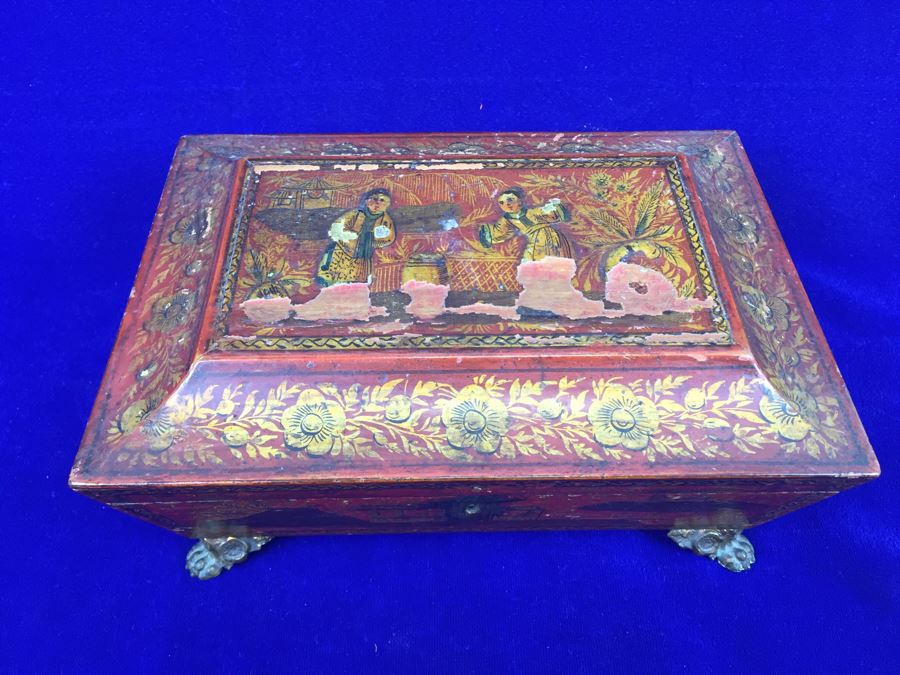 Old Asian Laquer Hand Painted Footed Box Don't Have Key [Photo 4]
