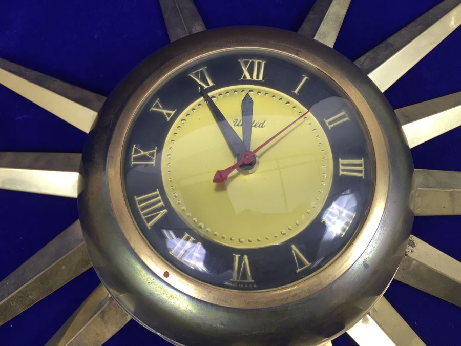 Mid-Century Modern Sunburst Clock By United Clock Corp Model 924 Working [Photo 12]