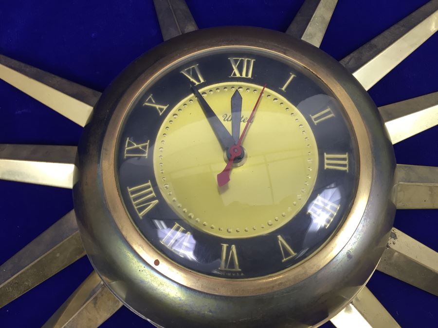 Mid-Century Modern Sunburst Clock By United Clock Corp Model 924 Working