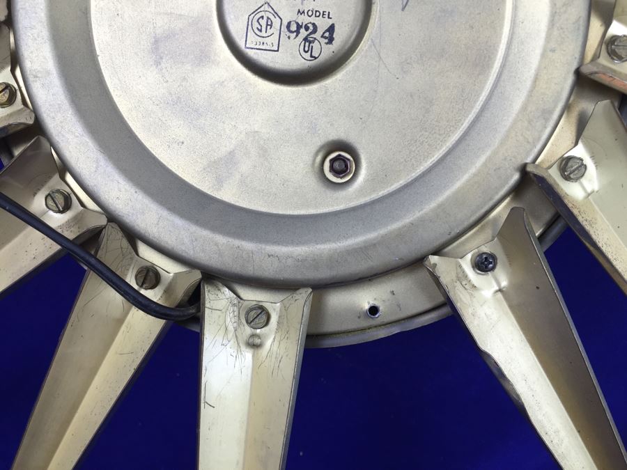 Mid-Century Modern Sunburst Clock By United Clock Corp Model 924 Working [Photo 11]